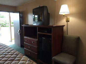 Redwood Inn Gadsden Extérieur photo